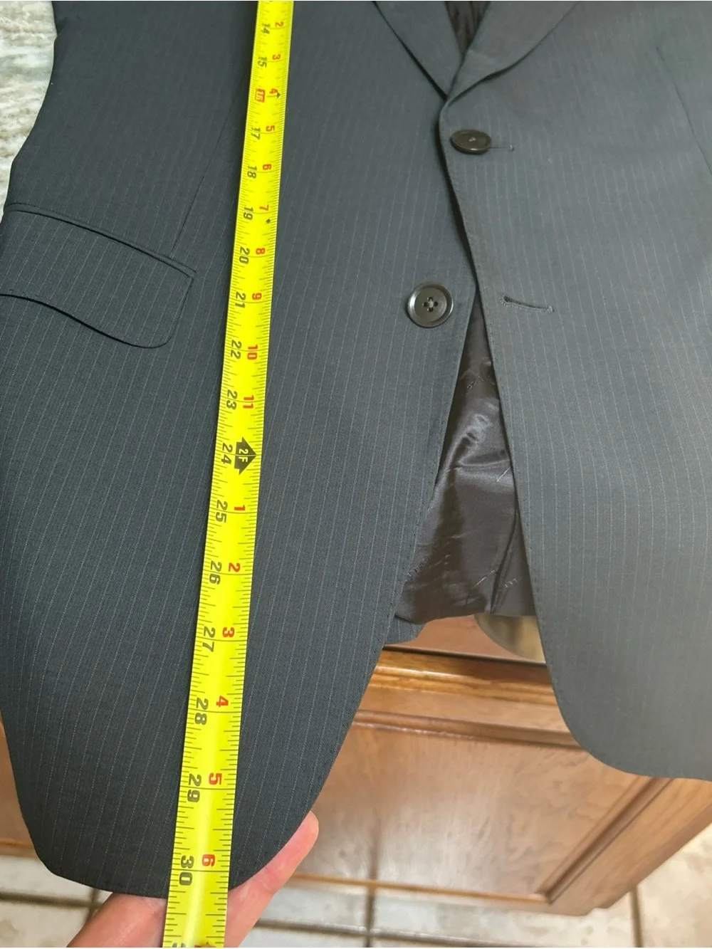 Giorgio Armani COLLEZION Charcoal Pinstripe Single Blazer Sz 40R 2 Button Italy